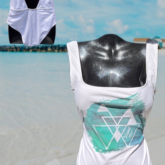 Sell new Bathing suits never worn tags still attached - Picture 5 of 15